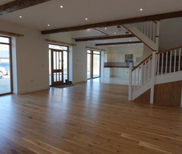 Muston Farm, Piddlehinton - Photo 3