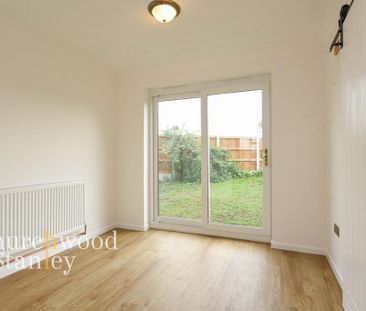 4 bedroom detached house to rent - Photo 6