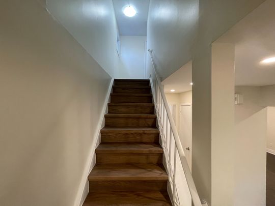 For Lease - 139 Riverview Street Unit# Upper Unit, Oakville, Ontario - Photo 1