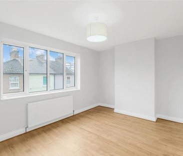 3 bedroom house to rent - Photo 2