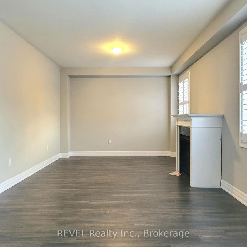 9275 WHITE OAK AVENUE - Photo 1