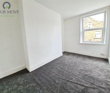 2 bedroom end of terrace house to rent - Photo 3
