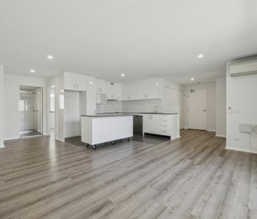 Conveniently Located - Photo 4