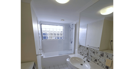 LOW MAINTENANCE LIVING IN PRIME POSITION - Photo 4