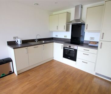 Coronation Court, - Photo 6