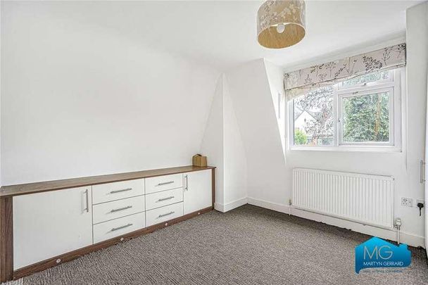 York Road, New Barnet, Hertfordshire, EN5 - Photo 1