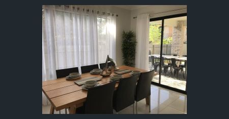 Beautifully Presented 5 Bedroom Home - Photo 4