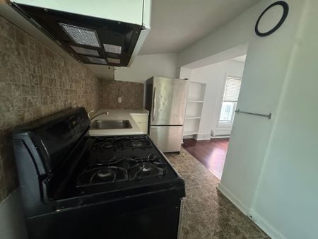 For Lease - 22 Brad Street Unit# #4, Toronto, Ontario - Photo 2