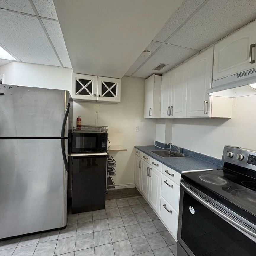 For Lease - 23 Broadbridge Drive Unit# Lower, Toronto, Ontario - Photo 1