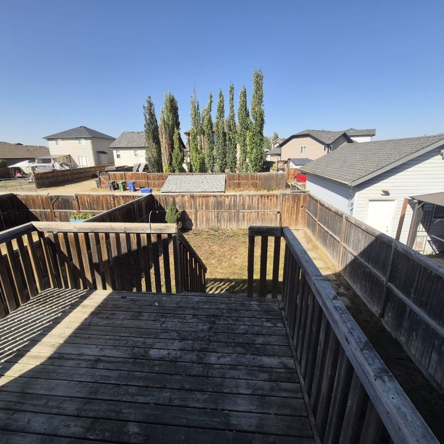 Beautiful Renovated Duplex in North Red Deer - Photo 1