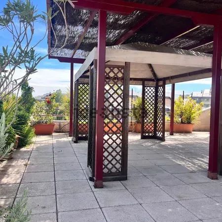 Alquiler de piso en Paseo de los Parques s/n - Photo 1