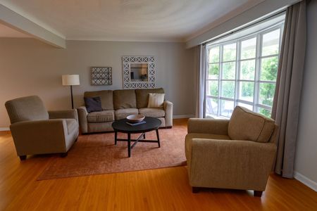 For Lease - 20 Mcgill Street, Welland, Ontario - Photo 2