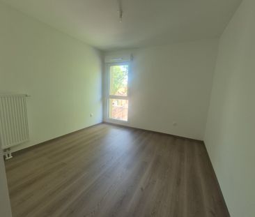 Location Appartement 2 pièces 45m² ARMENTIERES 59280 - Photo 6