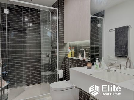 Furnished 1 Bedroom Apartment in Royal Elizabeth - Photo 5