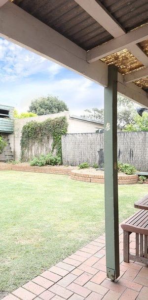 263 Victoria Road, Thornbury - Photo 1
