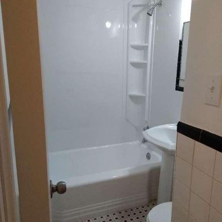 Beau 3 1/2 – Rosemont – Sous-sol bien entretenu et rafraîchi - Photo 4