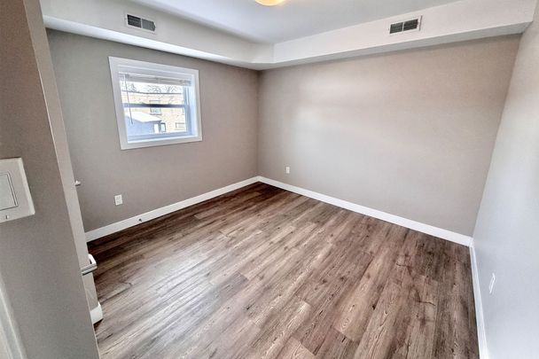 For Lease - 1277 Commissioners Road Unit# 203, London South, Ontario - Photo 1