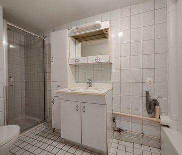 Location Appartement 1 pièce 39m² - Photo 3