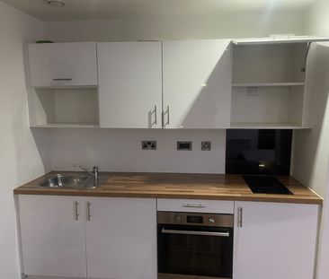 Studio Flat, Salford, M50 - Photo 2