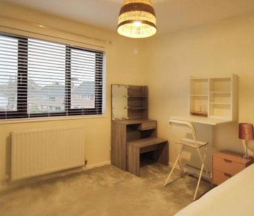 3 bedroom end of terrace house to rent - Photo 3