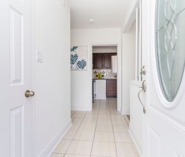 For Lease - 55 Bridgenorth Crescent, Toronto, Ontario - Photo 5