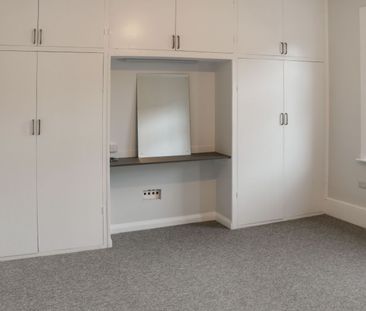 1 Bedroom - Photo 6