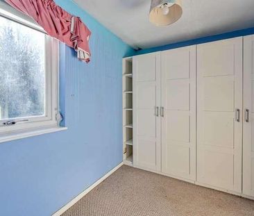 Hedgerley Court, Goldsworth, GU21 - Photo 5