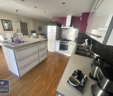 Location Appartement 3 pièces 85m² BOURG EN BRESSE 01000 - Photo 2