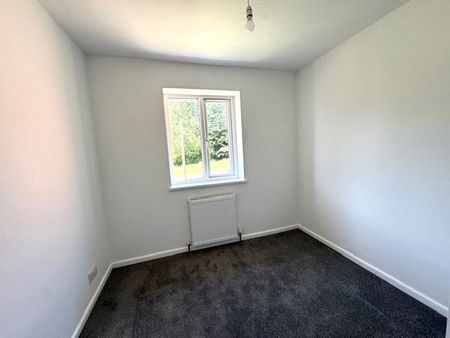 3 bedroom house to rent Somerset Avenue, Southampton, SO18 - Photo 4