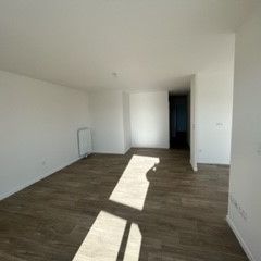 Location Appartement 4 pièces 84m² - Photo 1