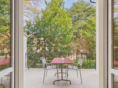 Elegant 2.5-Room Apartment in a Historic Jugendstil Villa in Basel - Foto 2