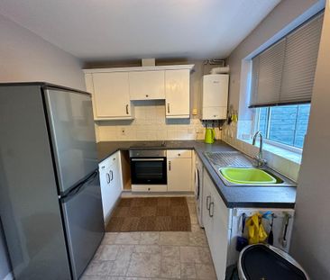 2 bedroom terraced house to rent - Photo 5