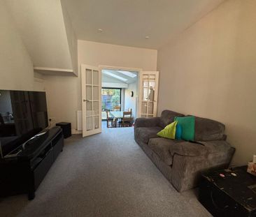 3 bedroom terraced house to rent - Photo 2