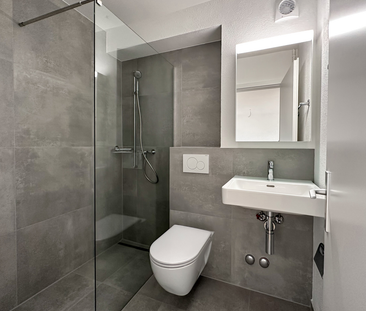 Moderne 4.5-Zimmerwohnung im 1. OG mit zwei Balkonen - Photo 4