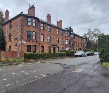 3 bedroom flat to rent - Photo 3