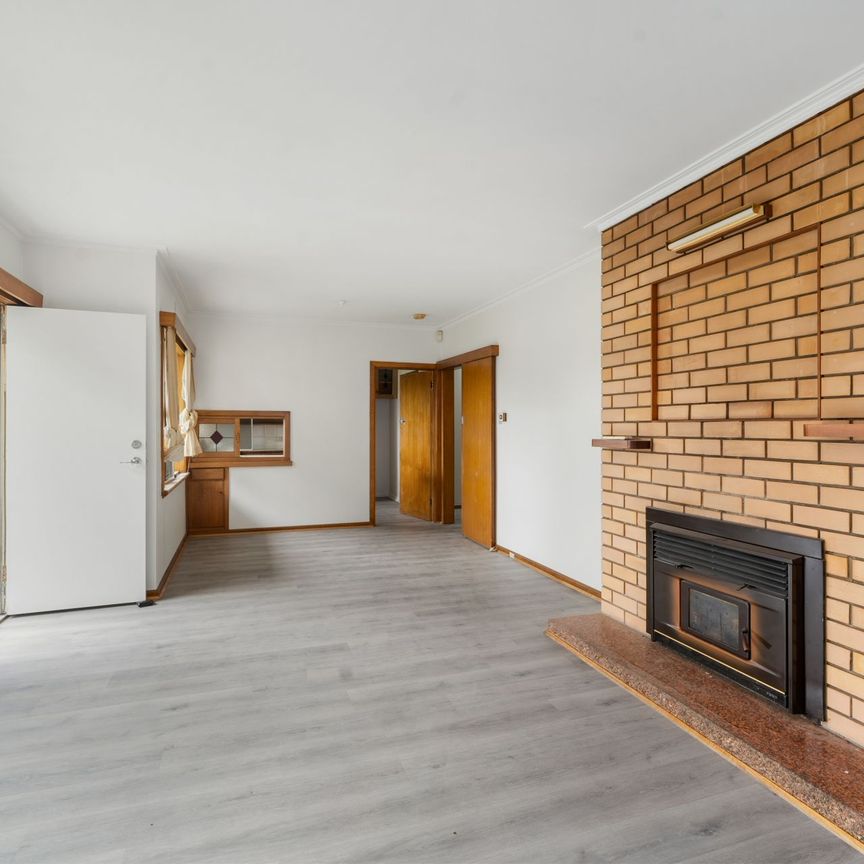 3 Bedroom Home in a Convenient Location - Photo 1