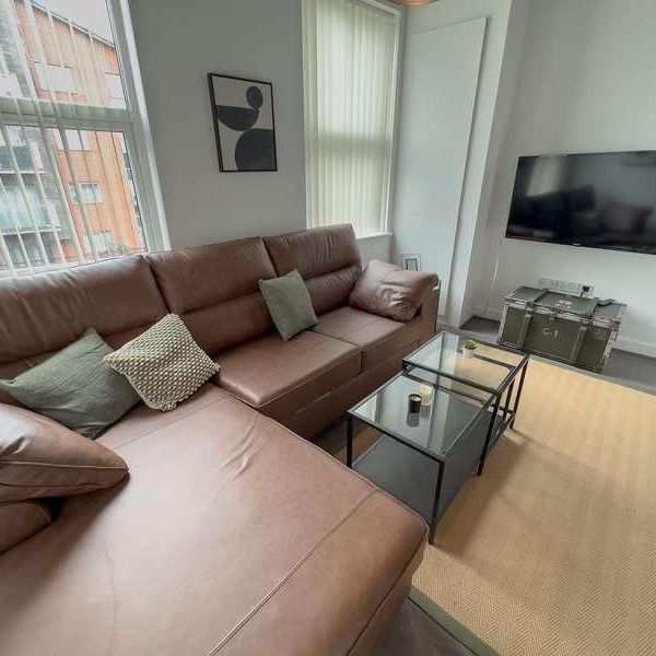 Kensington, L7 - Photo 1