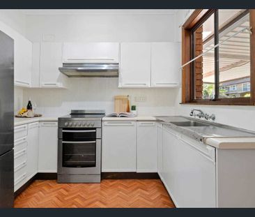 Ideally located family home! - Photo 5