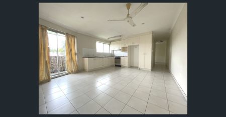 Cozy unit in the heart of Balmoral! - Photo 4