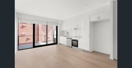 Low-Maintenance Apartment Living in Ormond - Photo 2