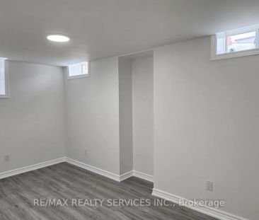 15163 DANBY ROAD - Photo 2