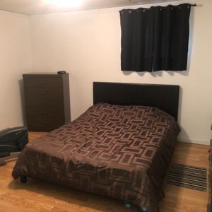 4 1\2 a louer secteur Venise a Magog AVEC ACCES AU LAC ET DEUX STATIONNEMENT - Photo 2