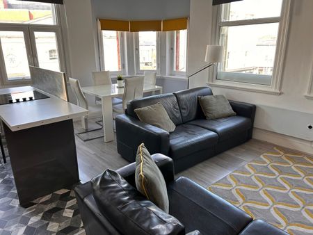 1 Bed Flat, Bold Place, L1 - Photo 2