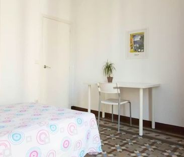 Carrer d'Aragó, Barcelona, Catalonia 08009 - Photo 4