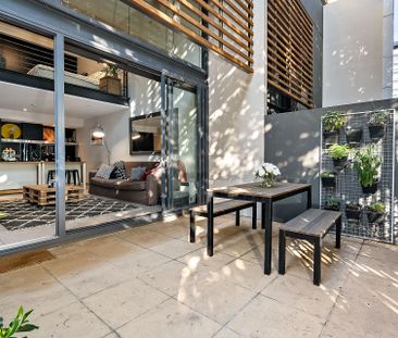 15 Chapel Mews, South Yarra. - Photo 1