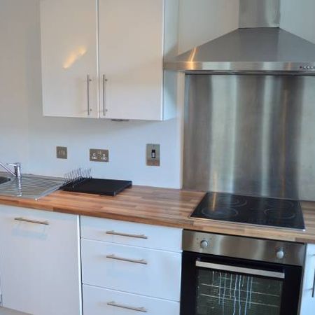 2 bedroom apartment to rent - Photo 4