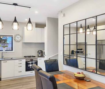 Epuni Living - Photo 3