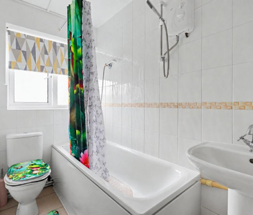 2 bedroom maisonette to rent - Photo 5
