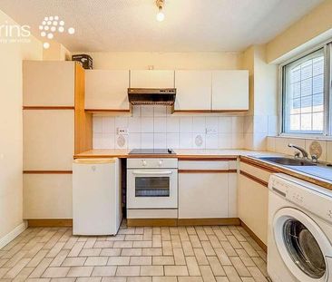 Aragon Court, Bracknell, RG12 - Photo 1