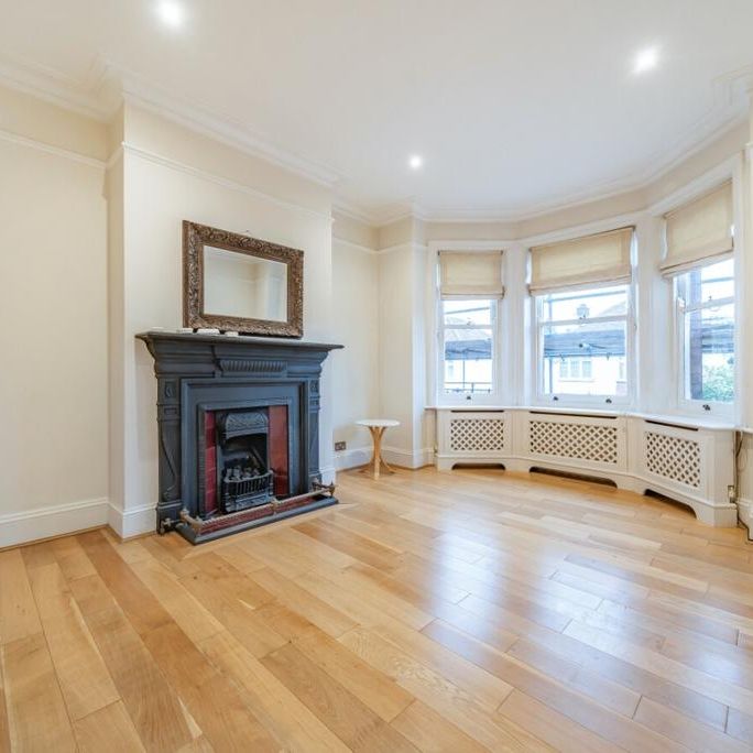 3 bedroom flat to rent - Photo 1